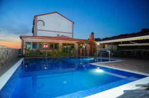 Apartments NATALI - with swimming pool